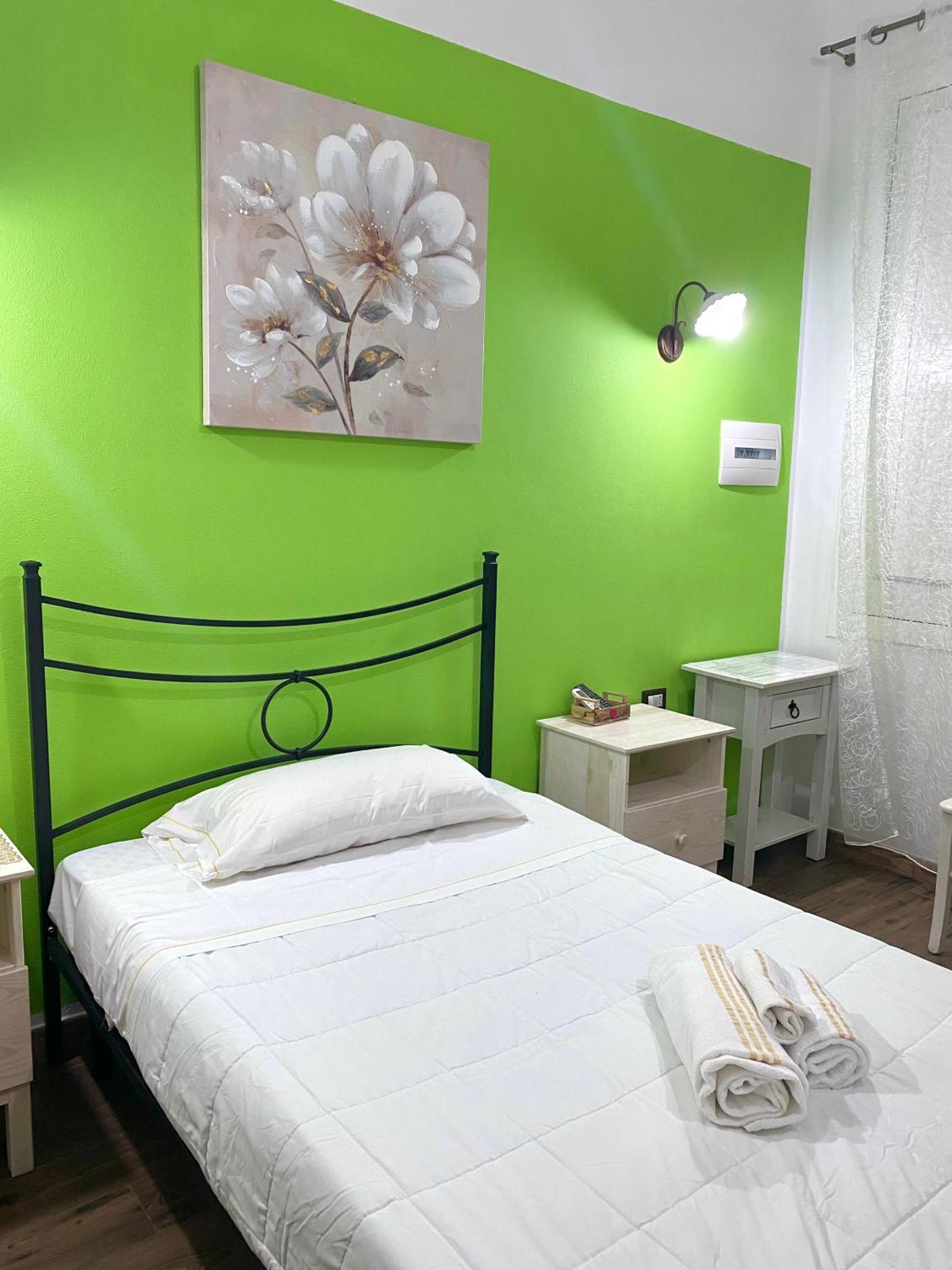 Dani'S House Hotel Cagliari Bilik gambar