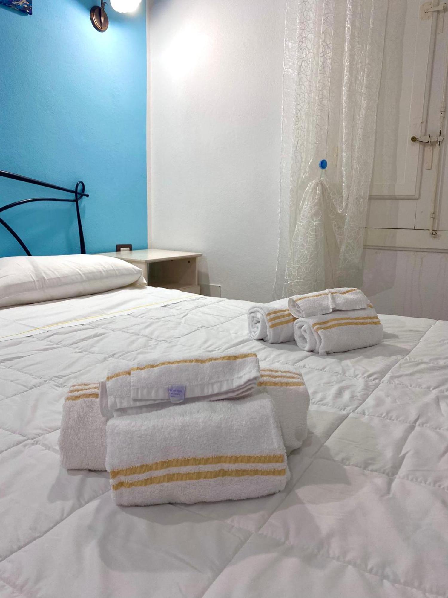 Dani'S House Hotel Cagliari Bilik gambar